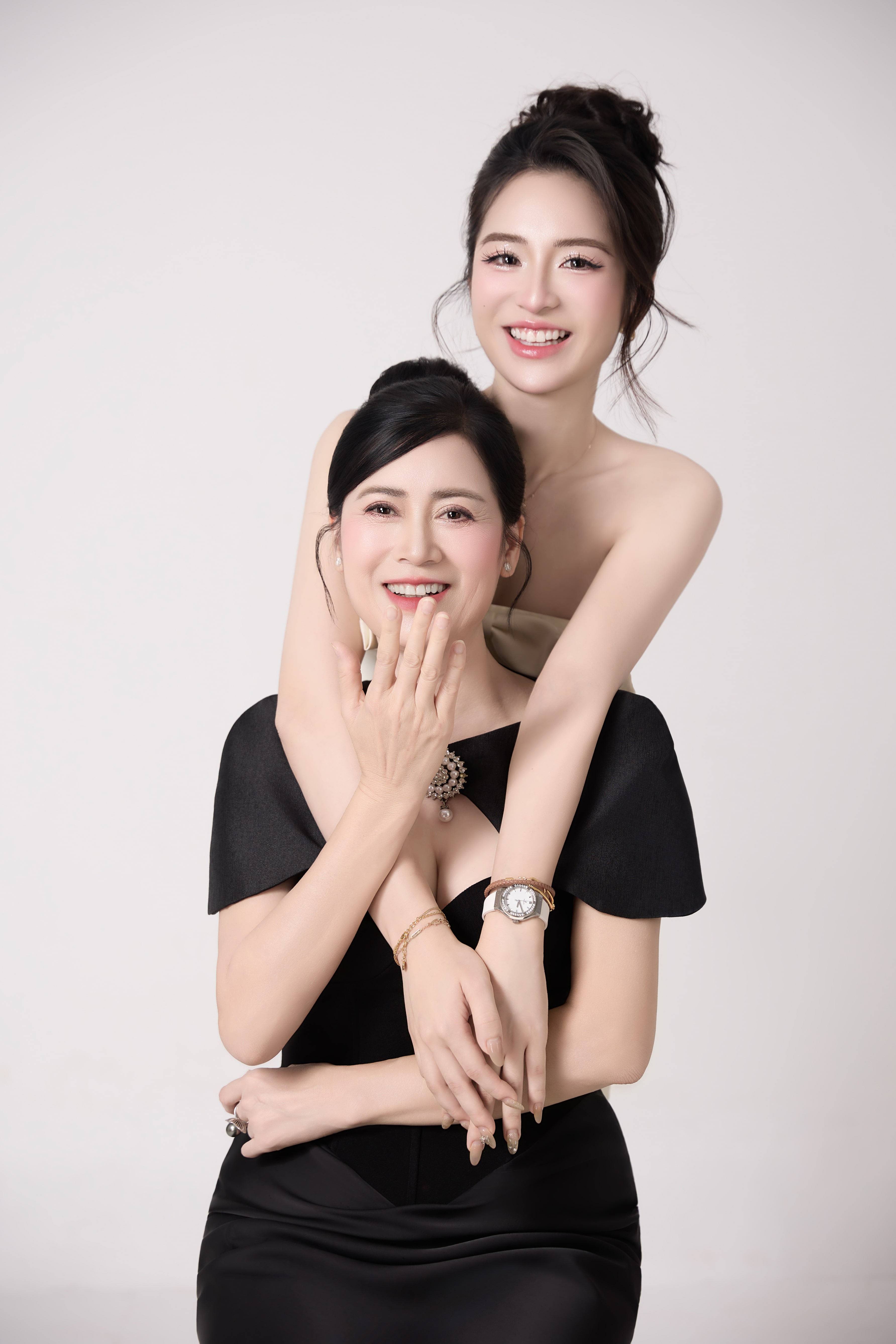 frontend/img/gallery/anh-gia-dinh/tracy-studio-chup-concept-me-con (4).jpg